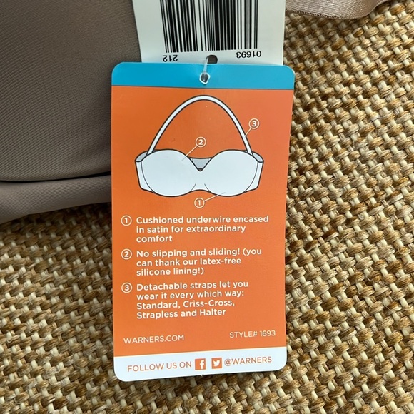 Warners This Is Not A Bra Collection NWT Sizes 38C and 36D - Picture 3 of 10